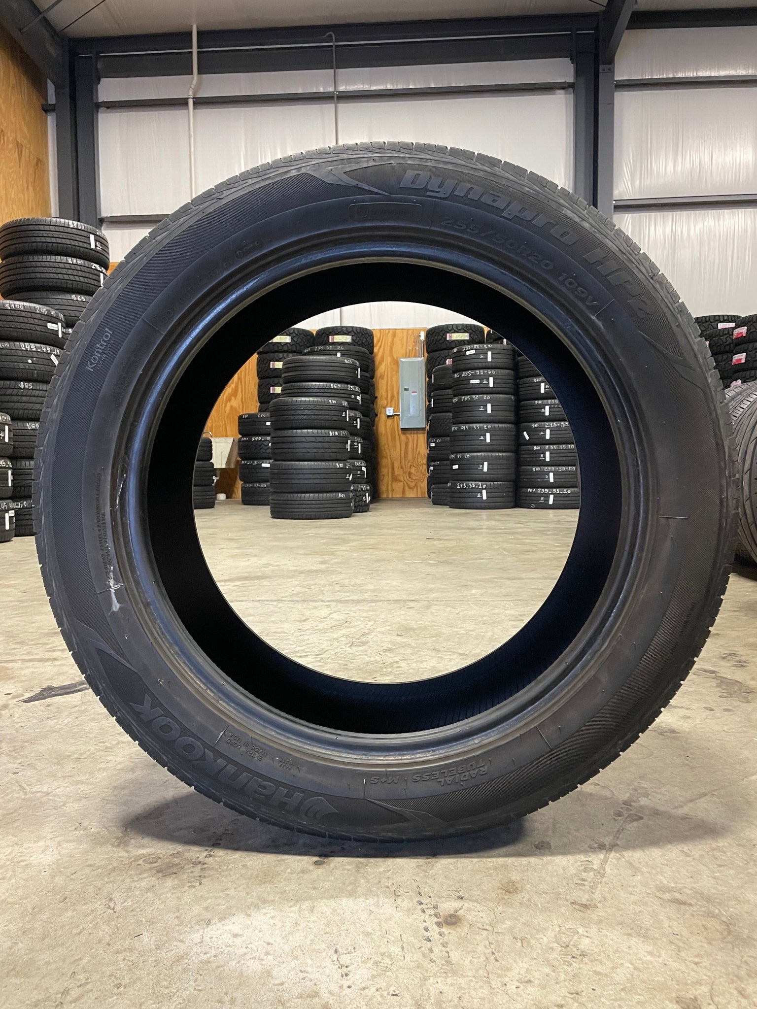 SINGLE 255/50R20 Hankook Dynapro Hp2 109 V SL - Premium Used Tires