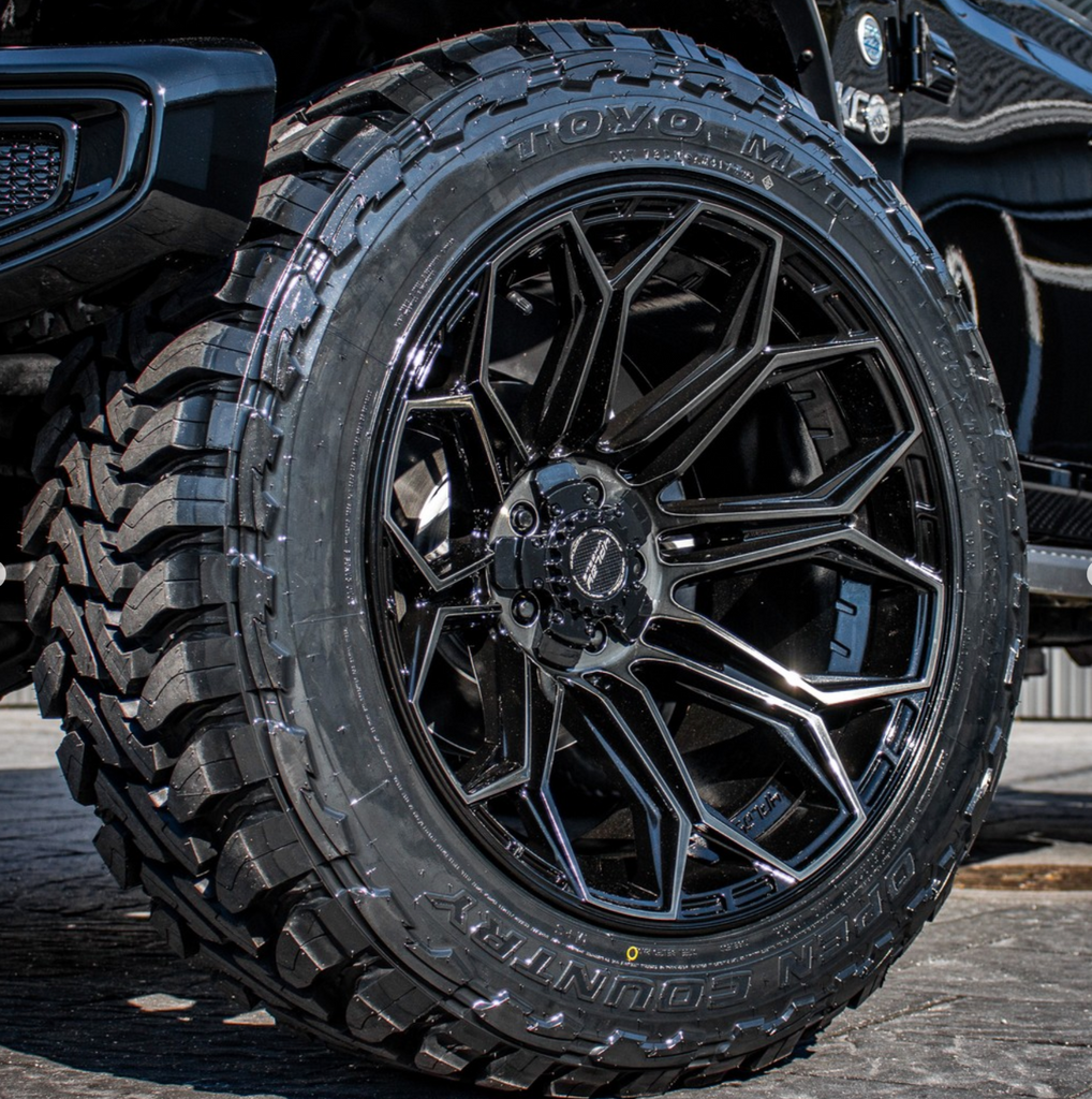 SET OF 4 WHEEL & TIRE PACKAGE | 4Play 4P83 22x12 -44 5x127/5x139.7 Gloss Black | 35x12.50R22 SureTrac Wide Climber R/T I